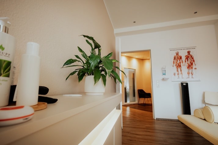 Behandlungsraum im Lifesports Therapiezentrum Hameln